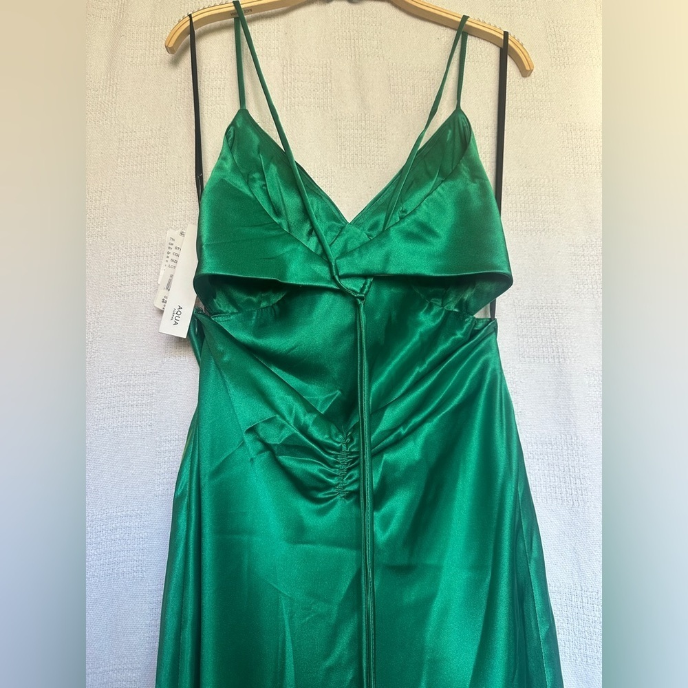 NWT AQUA Satin Open Back Gown Mermaid Skirt - Picture 4 of 9